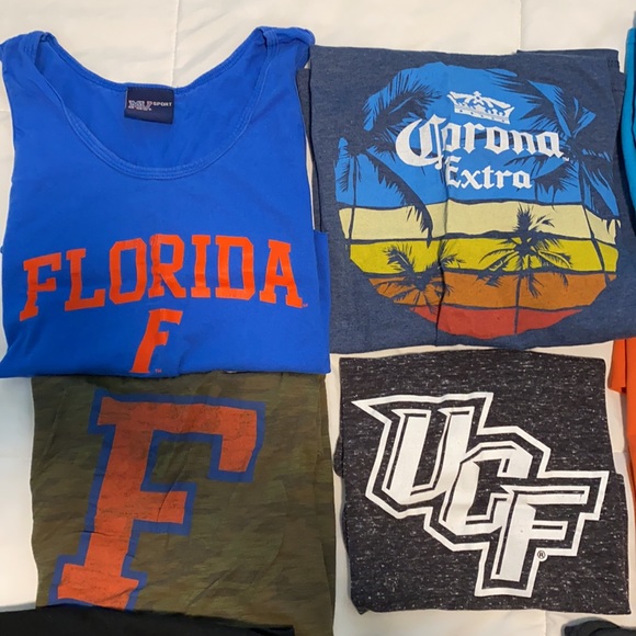 bundle of random tees - Picture 4 of 5